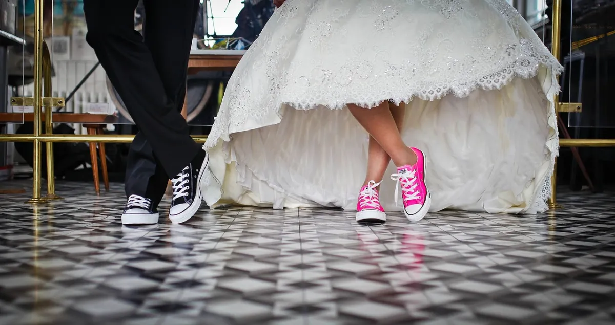 How to plan an affordable wedding in 8 steps preview image