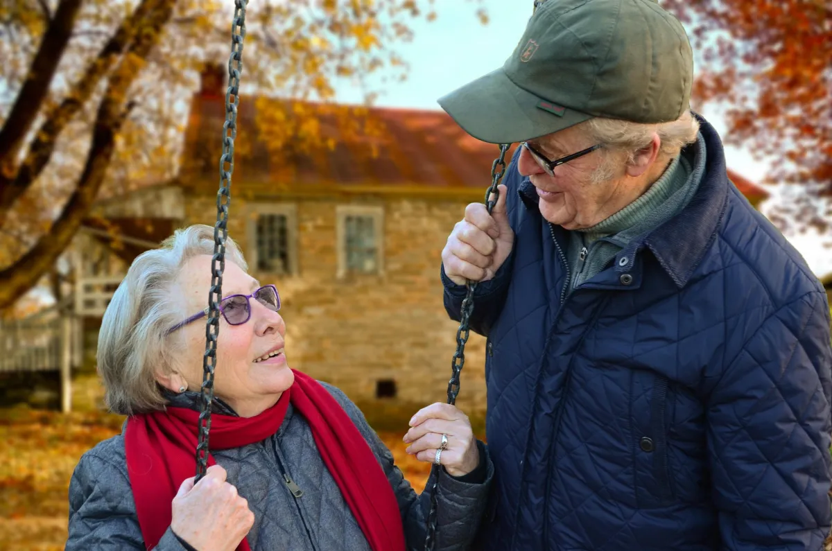 How to Share Photos With Grandparents Who Struggle With Technology preview image