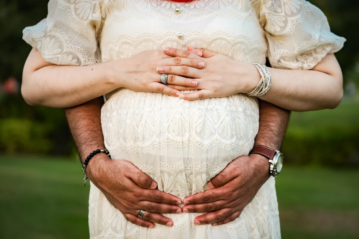 How to Create a Private Photo Album for Your Pregnancy (Without Putting Everything on Instagram) preview image