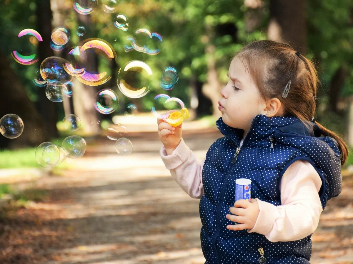 Tips on how to take photos of kids preview image